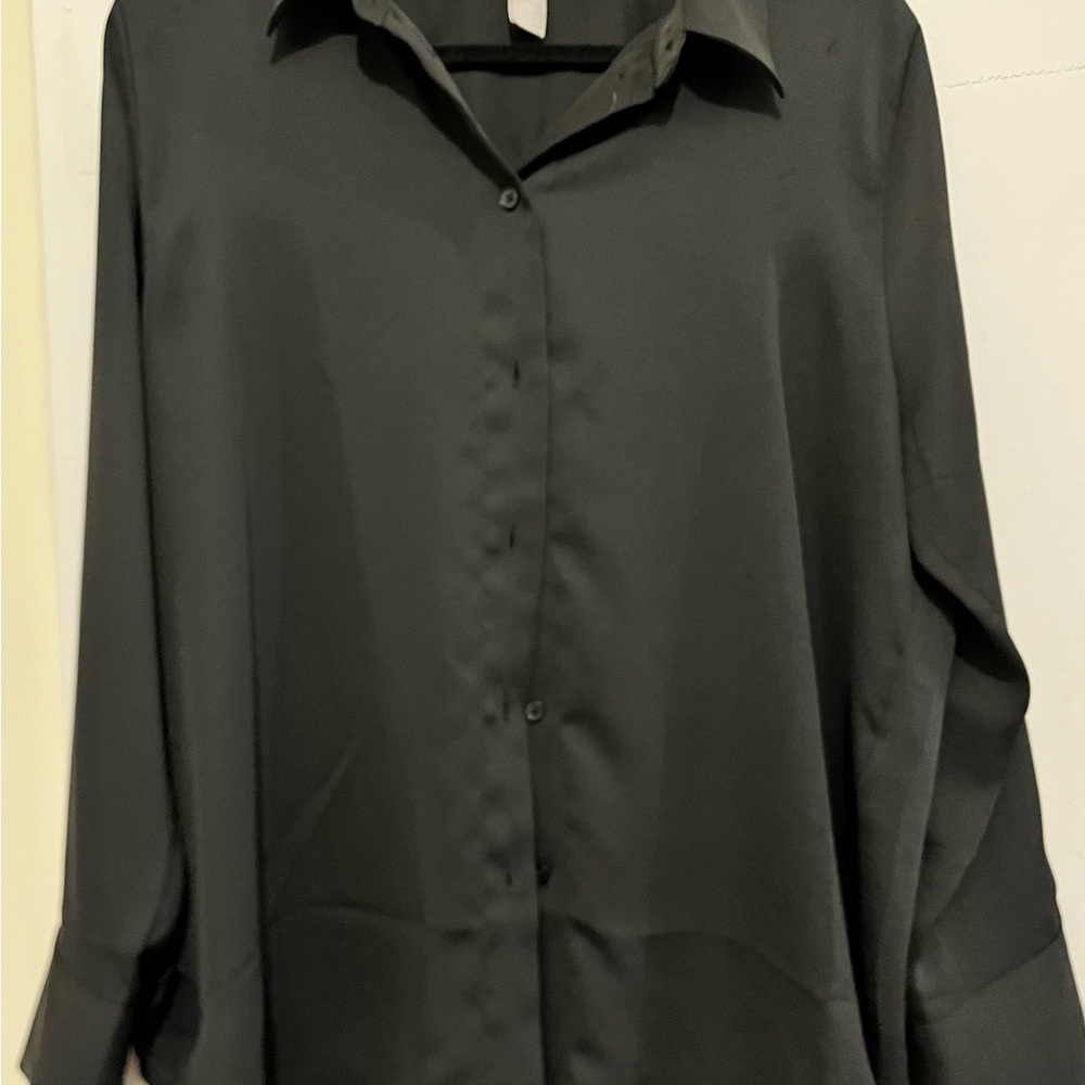 Chic Black Button-Up Shirt